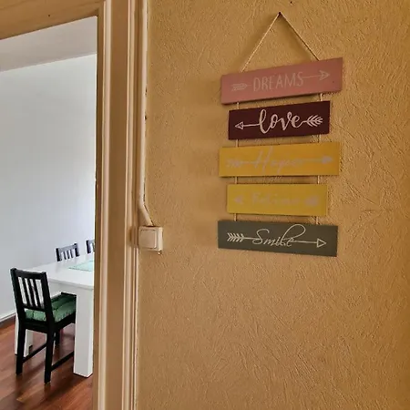 Comfortable 4 Minutes Walk To Basel Shared 게스트하우스 *